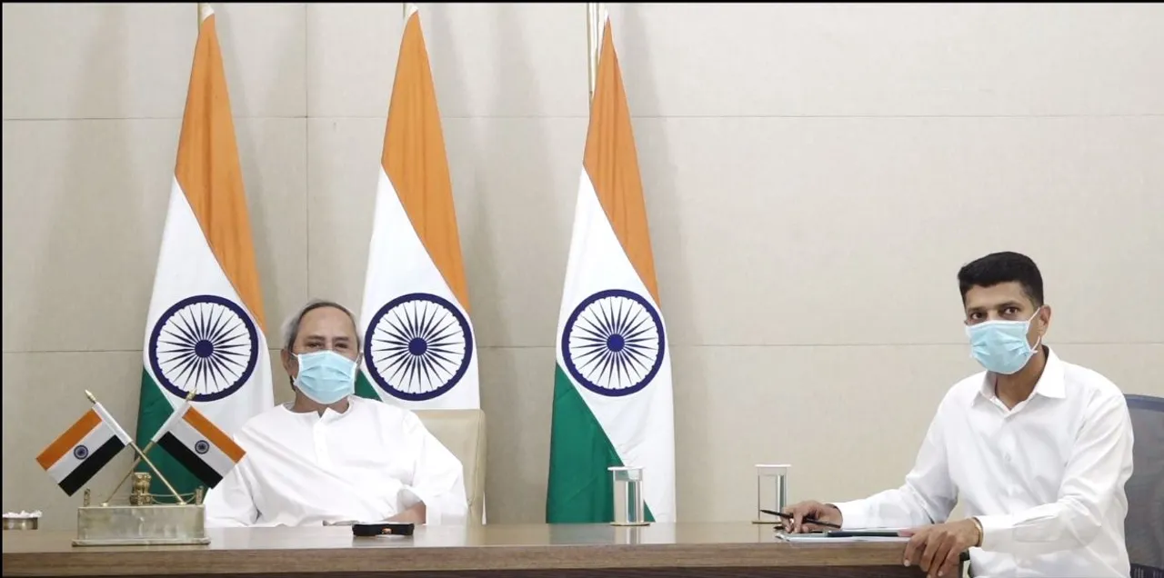  Odisha CM takes up development of key infra projects with Gadkari