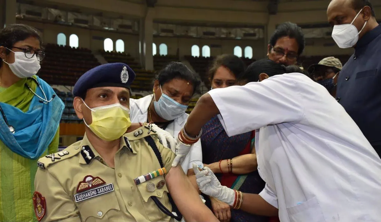  2nd phase COVID vaccination begins in Odisha; Top cops, bureaucrats take jab