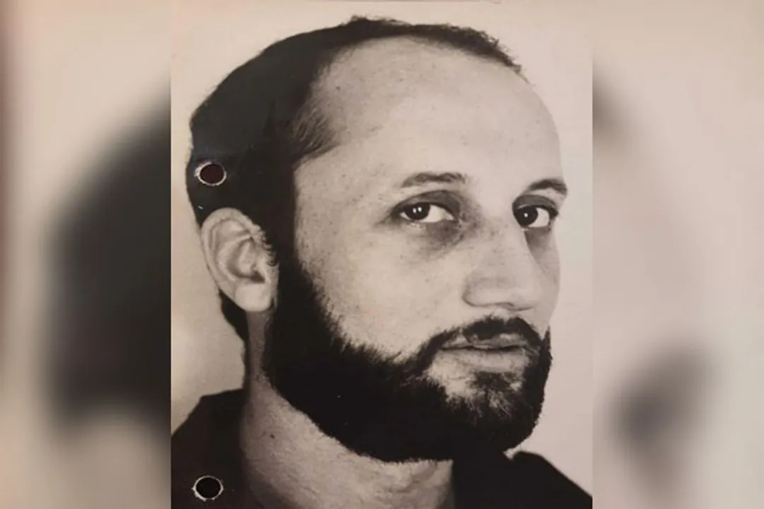  Anupam Kher shares his portfolio pictures taken in 1981