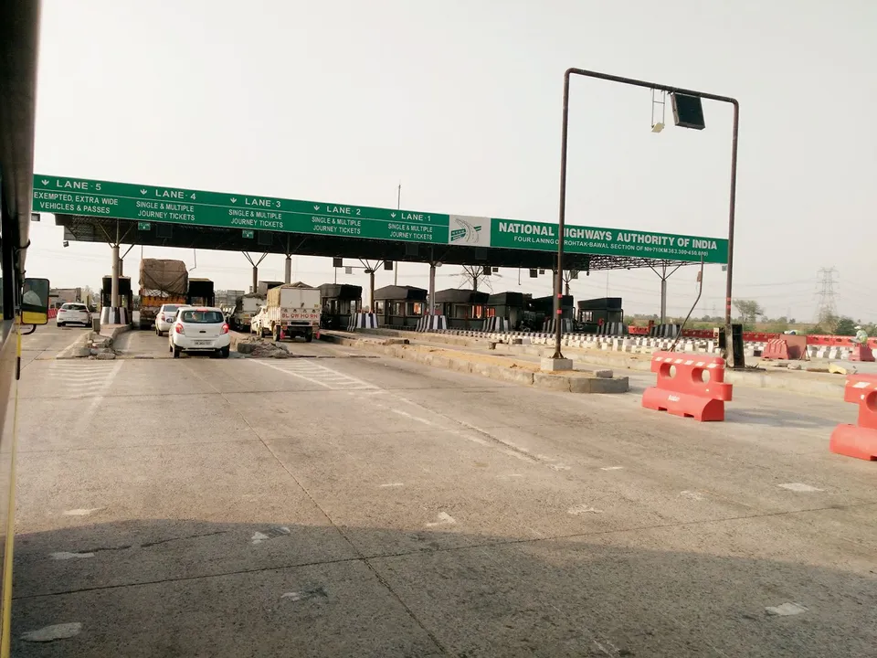  No satellite-based tolling system from May 1, clarifies Centre