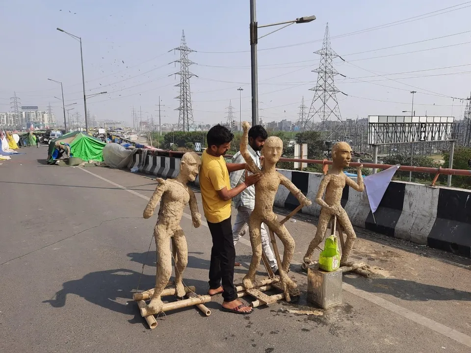  Cycling for 17 days, Odisha's Muktikant Biswal reaches Ghazipur border to support farmers