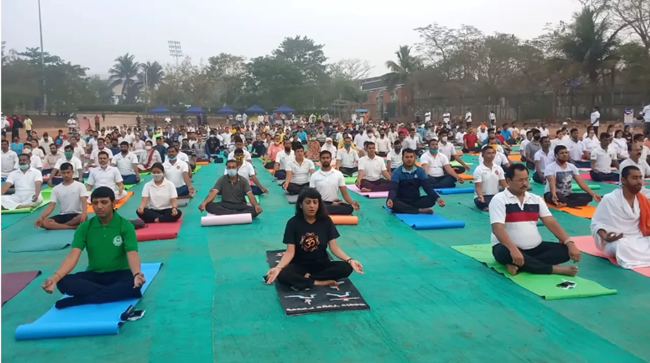  Second edition of Sambad Yogathon held in Bhubaneswar