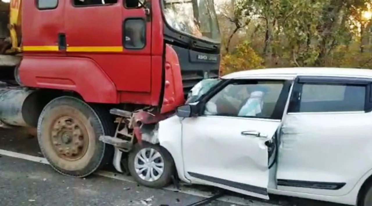  Youth dies in accident after performing father's last rites in Odisha