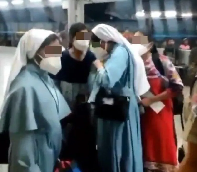  Two novices from Odisha, 2 nuns forced to deboard train by ABVP activists in UP