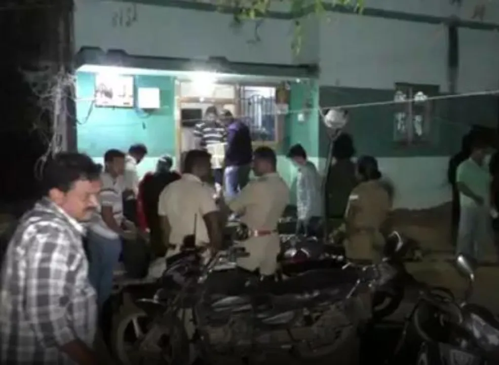  IT raid at house of AIADMK MLA R. Chandrasekar's driver, Rs 1 crore seized