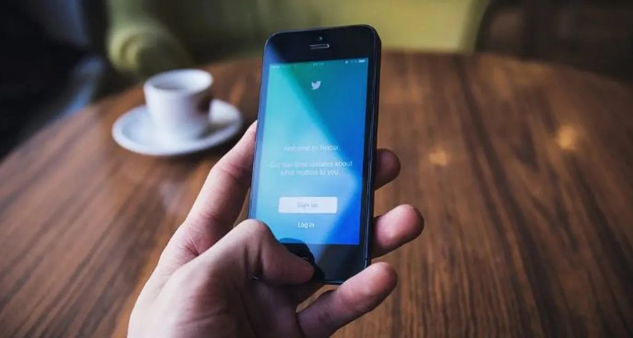  Twitter, Facebook, Snap join White House Covid vax campaign