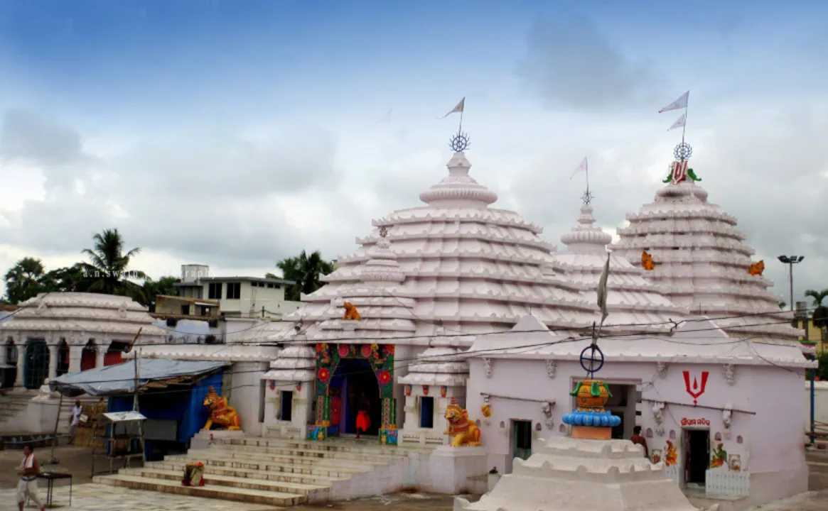  Aradi Akhandalamani temple closed for devotees as servitor tests COVID-19 positive