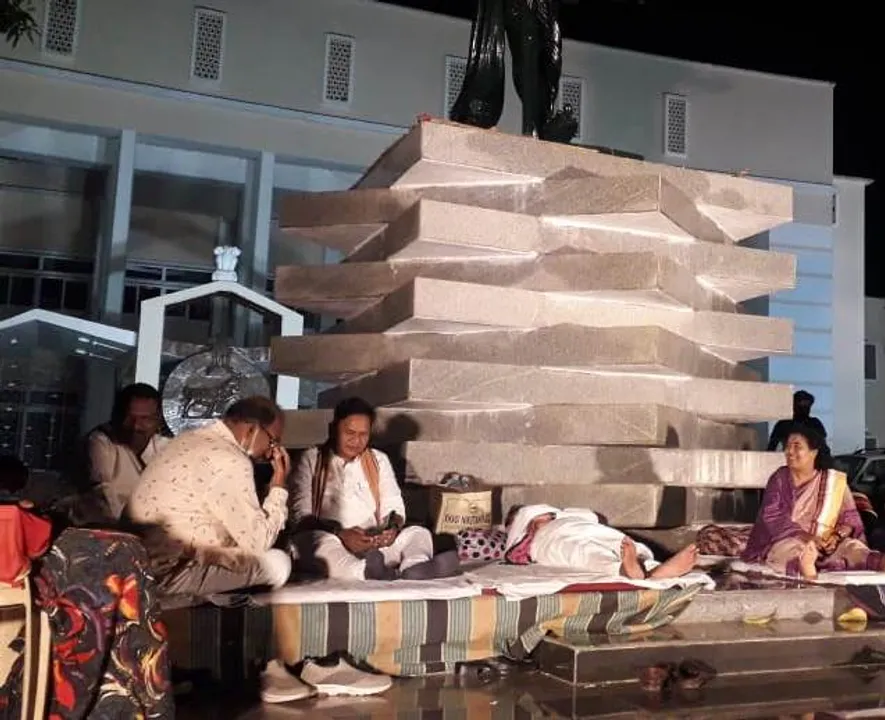  Odisha BJP MLAs stage night-long dharna on Assembly premises