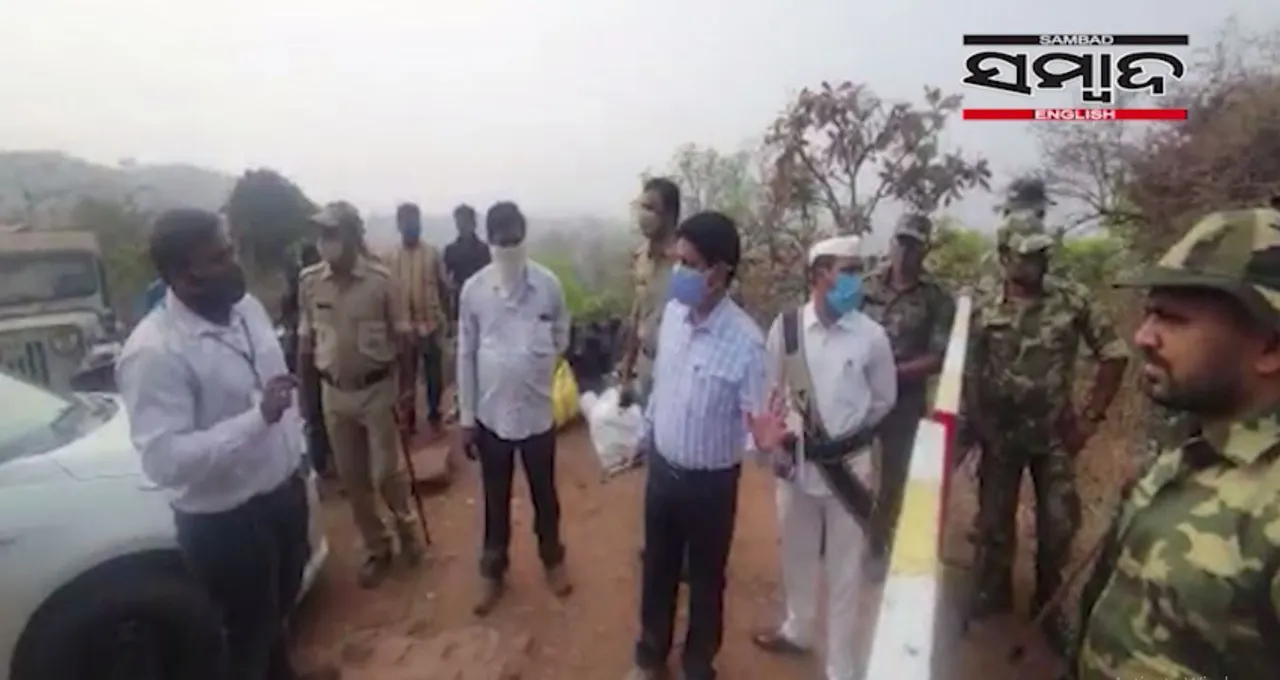  [WATCH] Andhra official in verbal duel with Odisha officer in Kotia