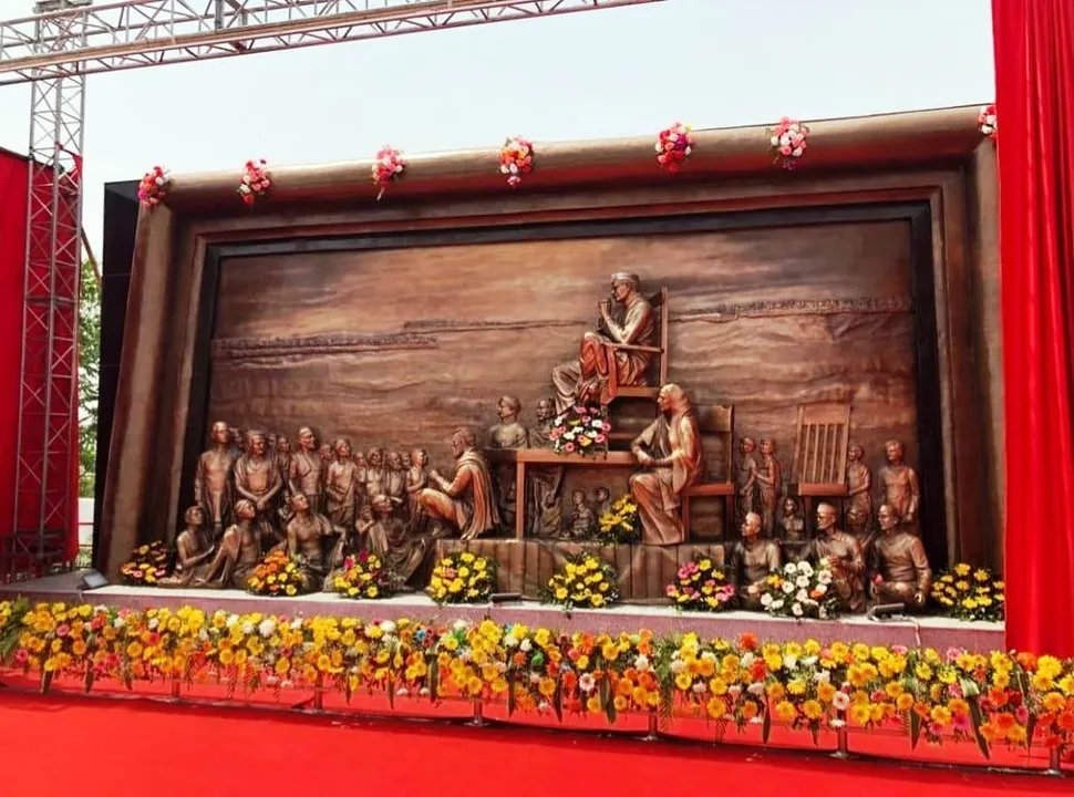  Bronze sculpture commemorating Gandhi's 100 yrs of visit to Cuttack thrown open to public