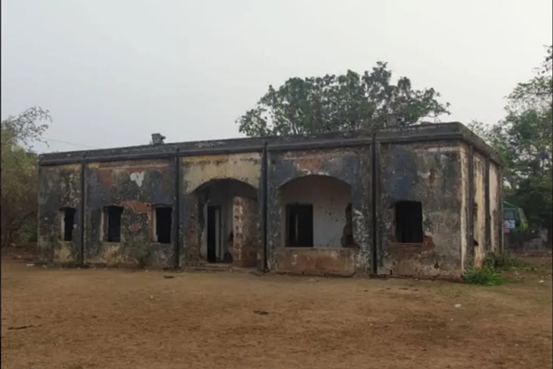  Old Town’s Haunted Dak Bungalow 