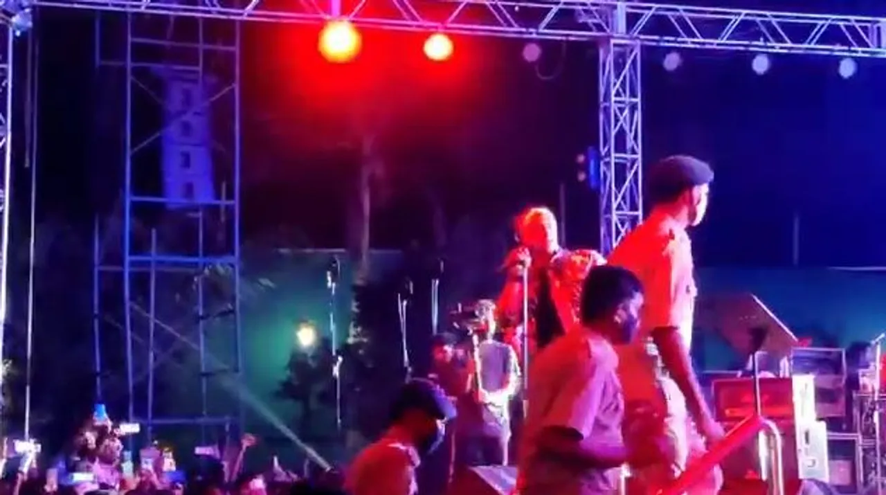  [Watch] Police raid at Jubin Nautiyal show in Odisha's Balasore