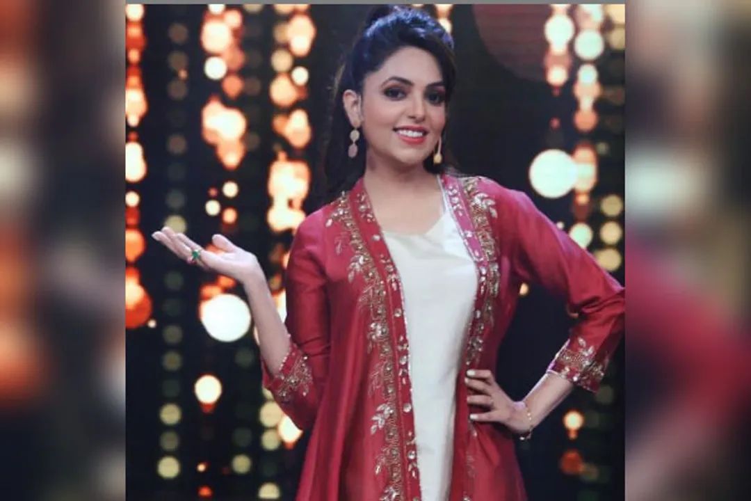  Comedienne Sugandha Mishra engaged. See pics