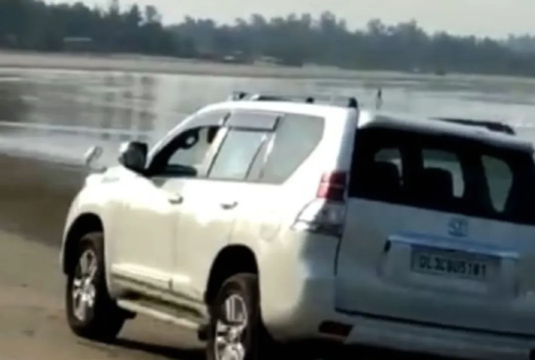  Man arrested for driving SUV on Goa beach amid lockdown