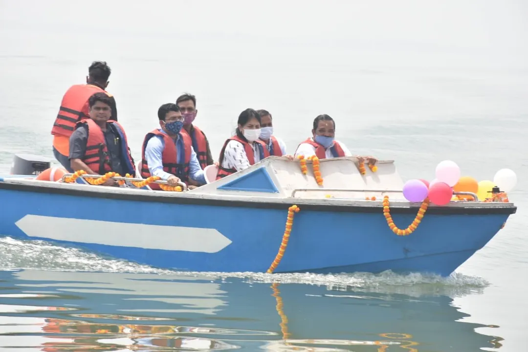  Wide range of water sports now to woo tourists at Odisha's Hirakud Dam