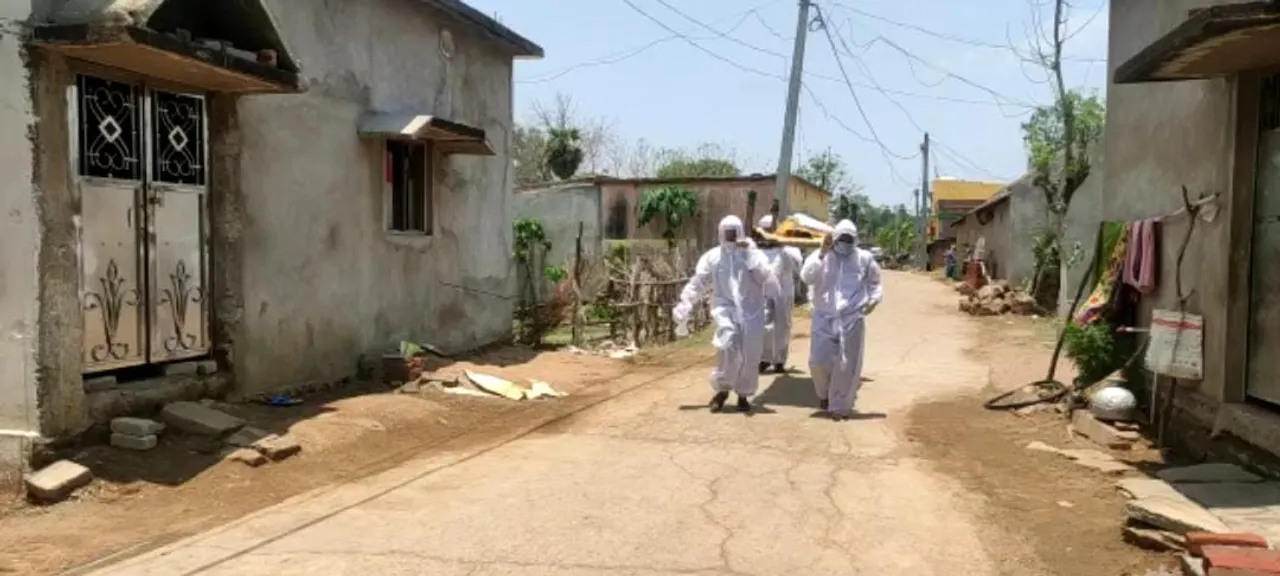  Odisha: BDO carries man's bier after villagers refuse to take part in funeral over Covid fear
