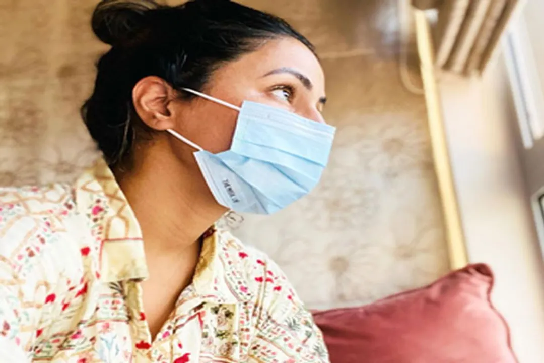  Why Covid positive Hina Khan is a 'helpless daughter'