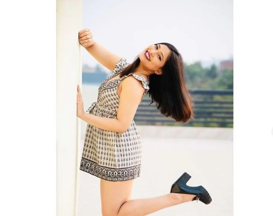  Former Miss India semi finalist from Odisha gets COVID jab at home, trolled