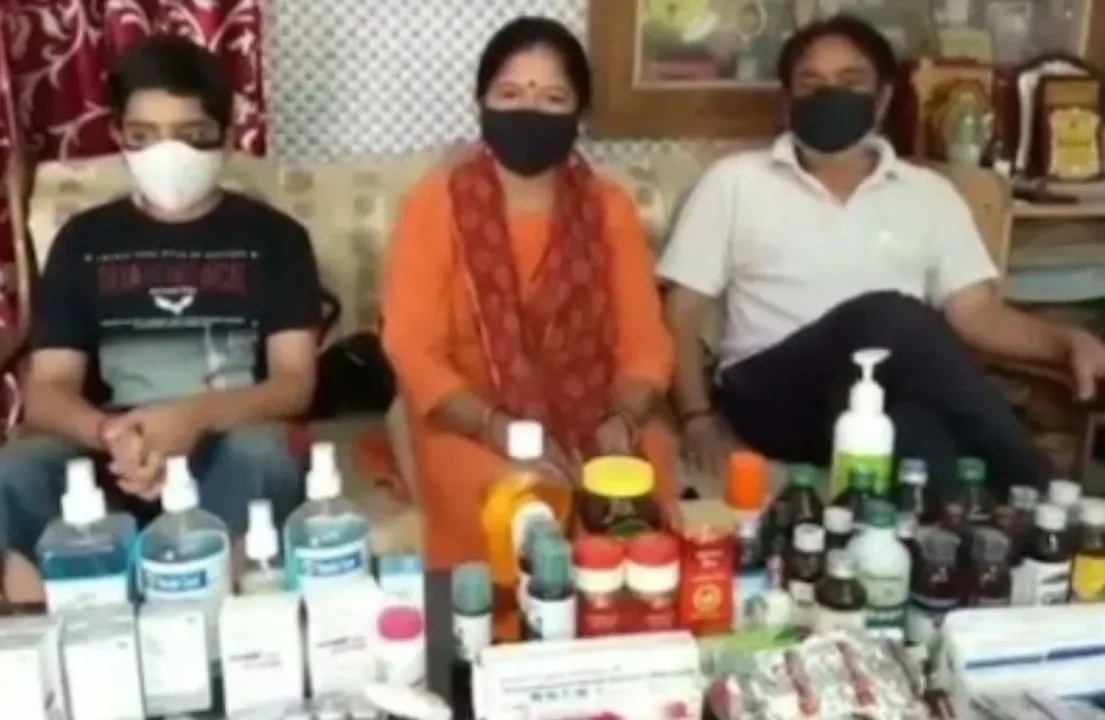  Family of COVID survivors sets up free medicine bank