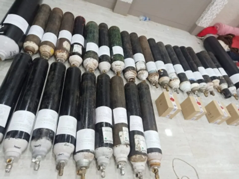 2 arrested for cheating COVID patients on pretext of oxygen cylinders