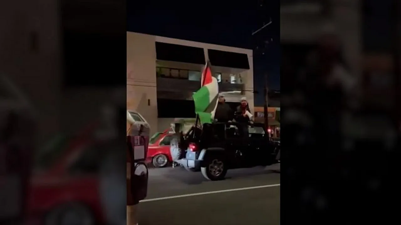  Watch: Jewish diners attacked by pro-Palestine group in Los Angeles