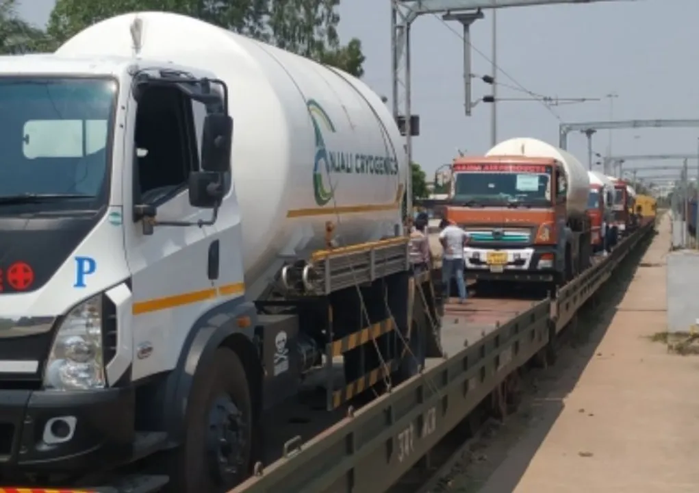 First Oxygen Express reaches Hyderabad from Odisha