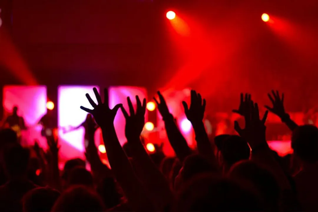  Now you can connect with celebs. Here's how