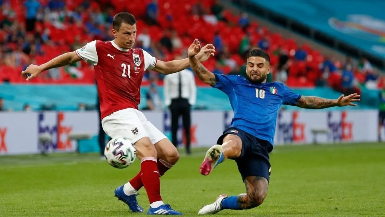  Euro 2020: Italy see off Austria 2-1 in extra time to reach quarterfinals. 