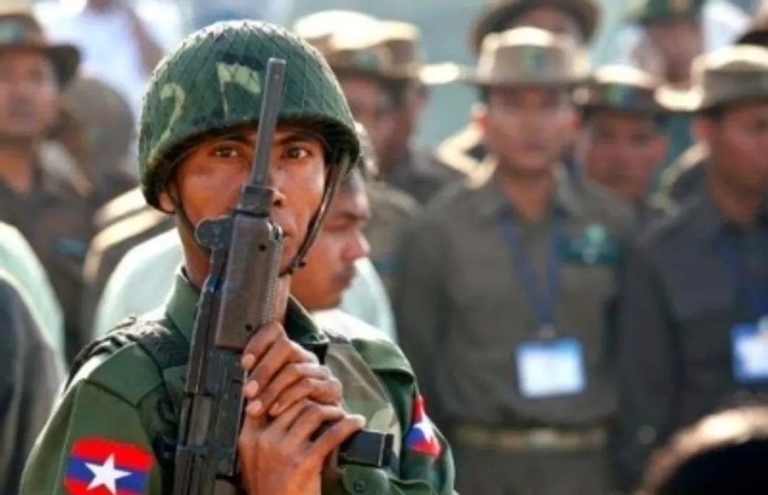  Myanmar's new urban insurgents train with Karen fighters 
