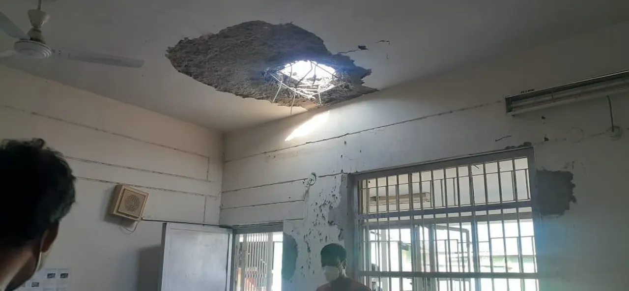  Jammu: 2 low intensity blasts at Jammu Air Force Station, use of drones suspected. 