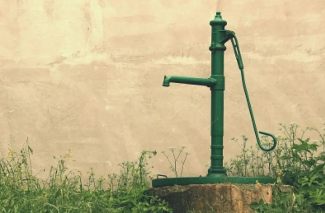  The curious case of handpump in a UP market