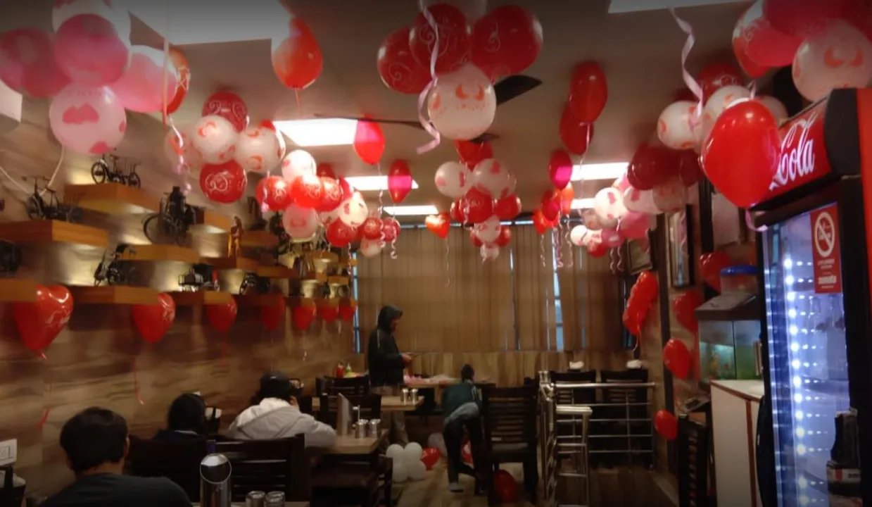  This restaurant in Delhi offers 20% discount for COVID vaccinated customers