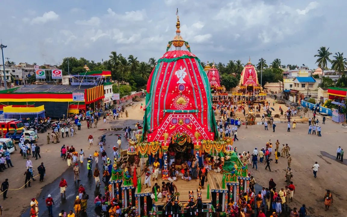  Bahuda Jatra: Lord Jagannath & siblings head towards Srimandir