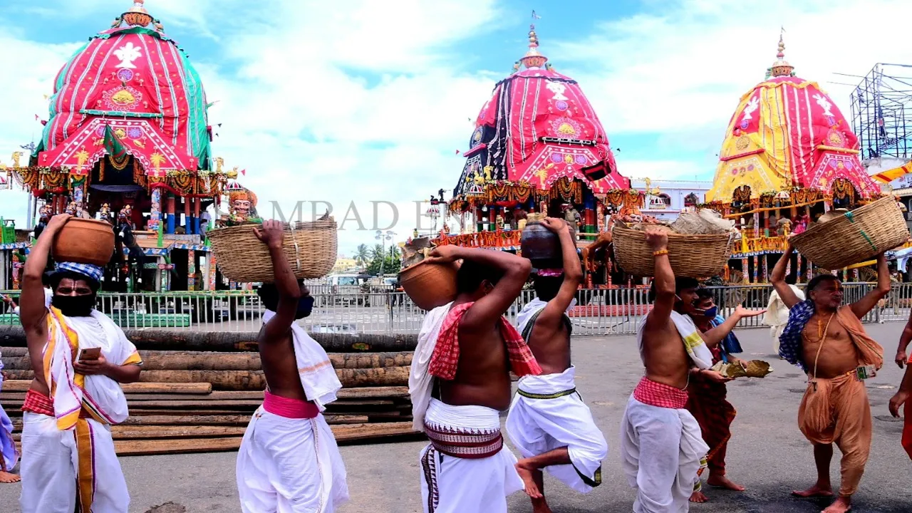  Holy Trinity proceeds to ‘Janmabedi’ at Gundicha Temple