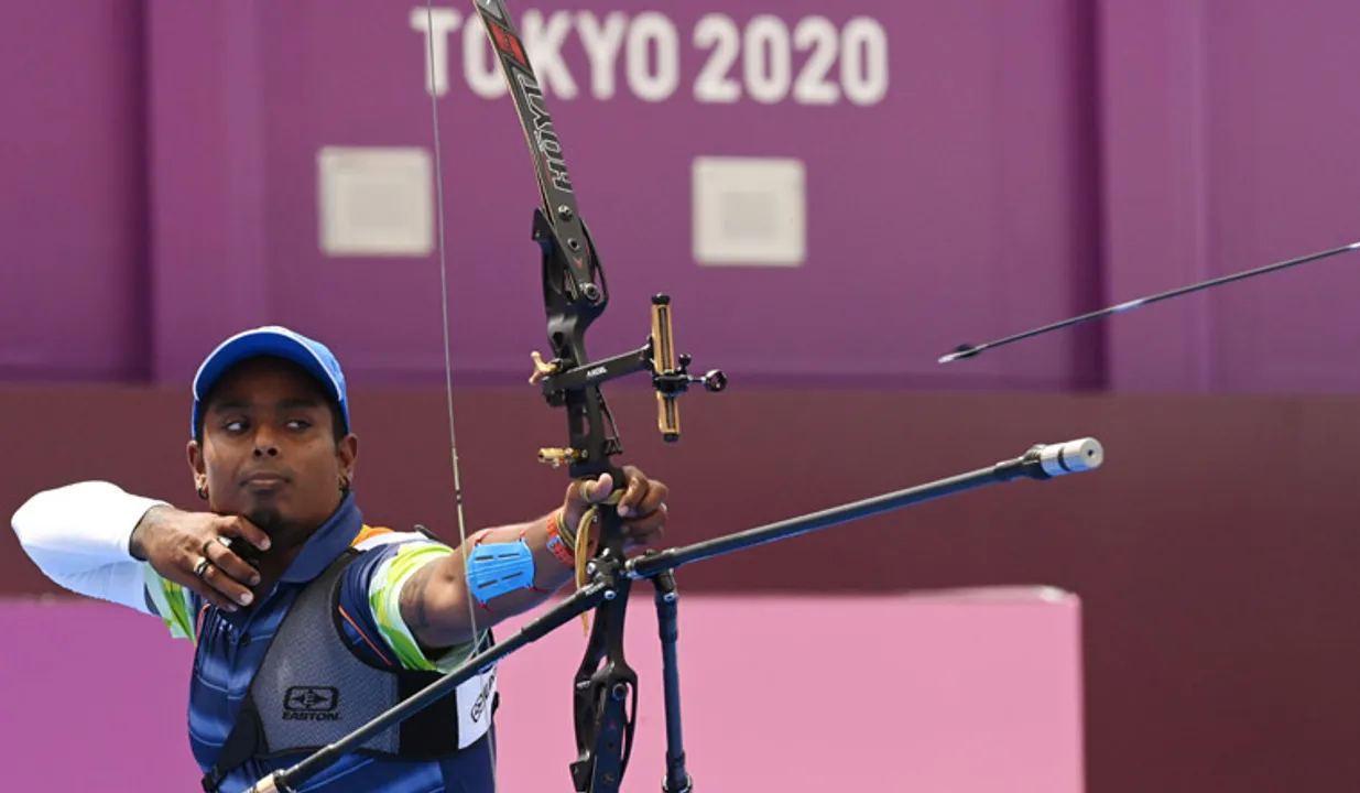  Tokyo 2020 Olympics - Archery - Men's Individual - 1/8 Finals - Yumenoshima Archery Field, Tokyo, Japan - July 31, 2021. Atanu Das of India in action REUTERS/Clodagh Kilcoyne 