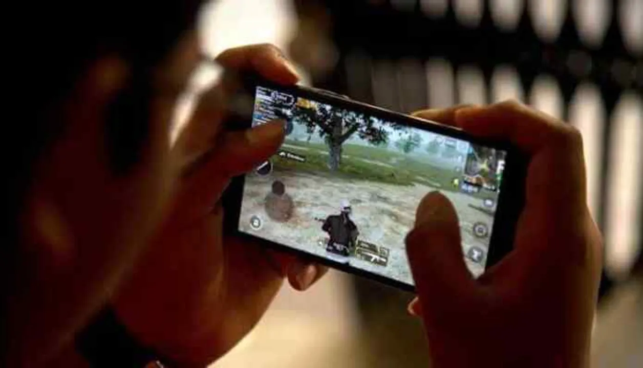  Odisha teenager stops eating food after parents reprimanded him for watching objectionable videos on mobile; dies