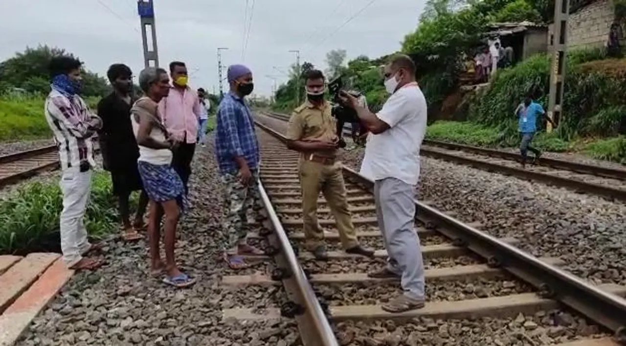 Bhubaneswar: Woman alights from car, ends life by jumping before train