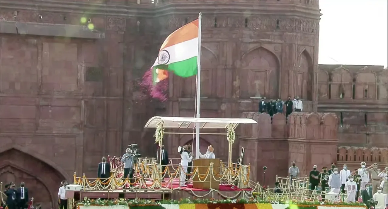  PM unfurls national flag at Red Fort as India celebrates 75th Independence Day
