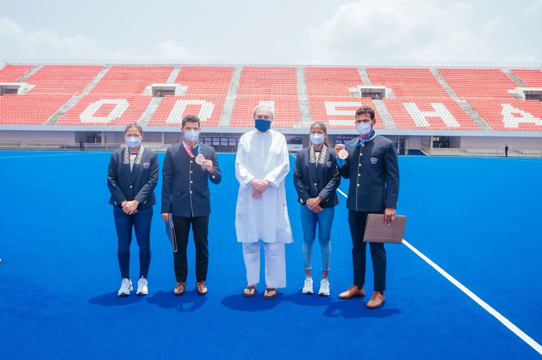  Odisha Govt rewards hockey Olympians Lakra, Rohidas with top police post