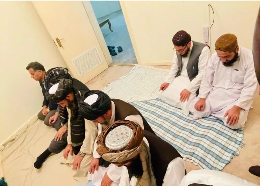  Visuals emerge of ISI chief praying with Taliban 