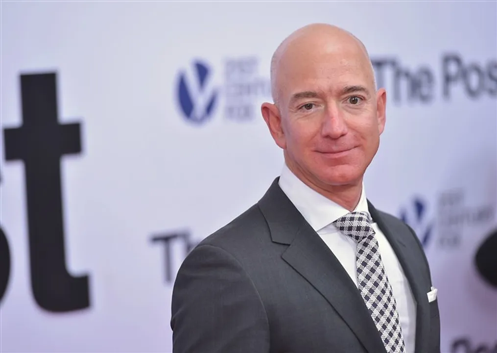  Billionaire Jeff Bezos installs ice cream-making machine at his Beverly Hills home