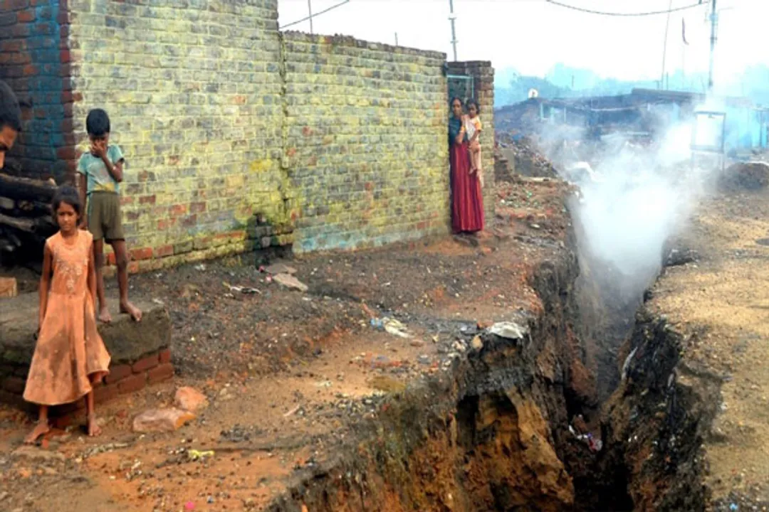   Even after 20 years, families still live in fear near Jharia's underground fire 