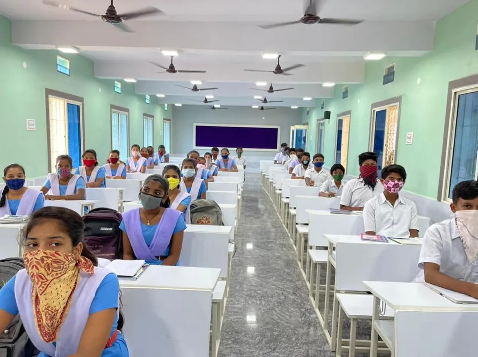  Closing schools should be last step in fight against Omicron: UNICEF