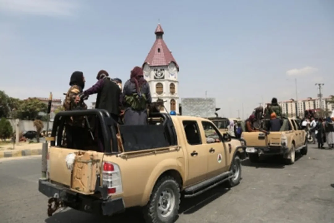  Taliban militants march towards unoccupied Panjshir province
