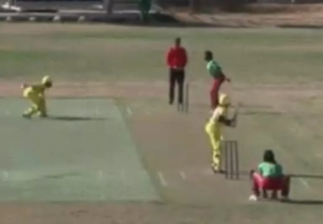  Cameroonian pacer 'Mankads' four Ugandan batswomen. 