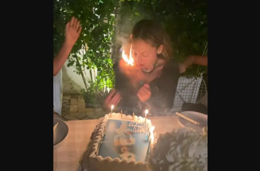  Watch Video: Scary moment for TV star Nicole Richie as her hair catches fire during B'day celebrations