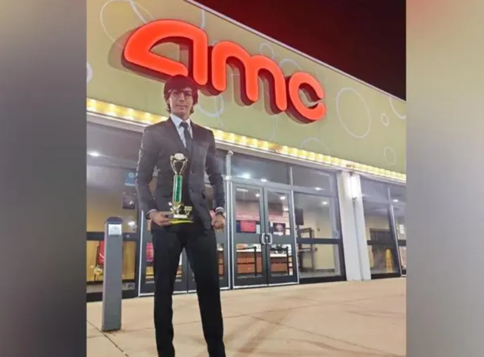  Anshuman Jha wins Best Actor-Critics Award at India International Film Festival of Boston