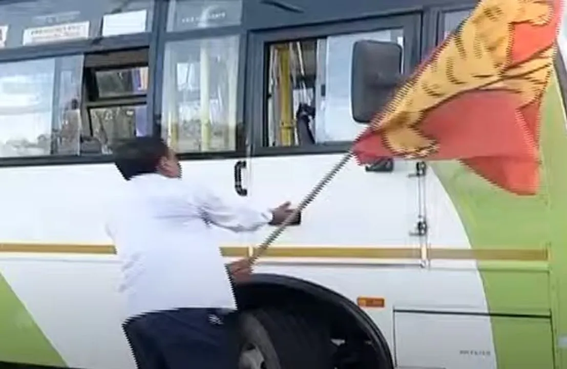  Bharat Bandh: Agitator snatches 'Mo Bus' key in Bhubaneswar; Watch Video