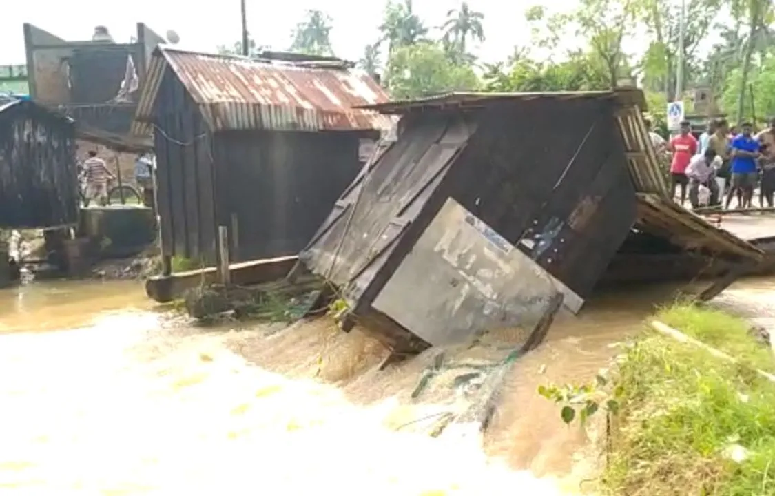  Odisha: Baitarani, Jalaka over danger level, Hirakud opens more gates