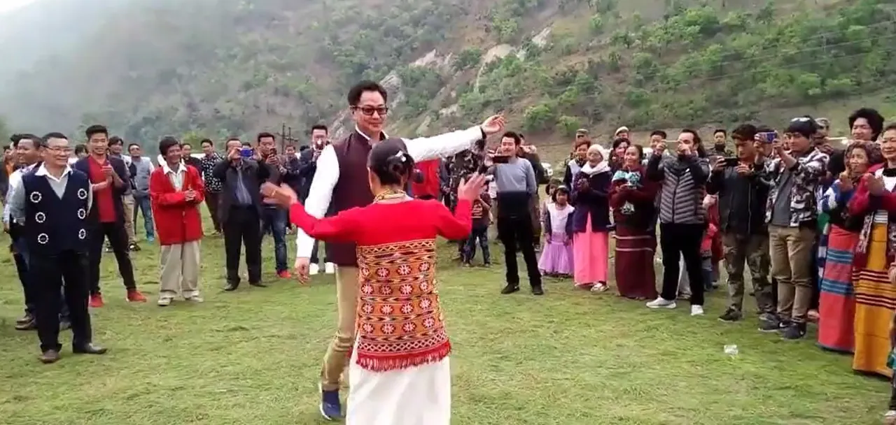  Watch viral video: Union Minister Kiren Rijiju shakes a leg with villagers